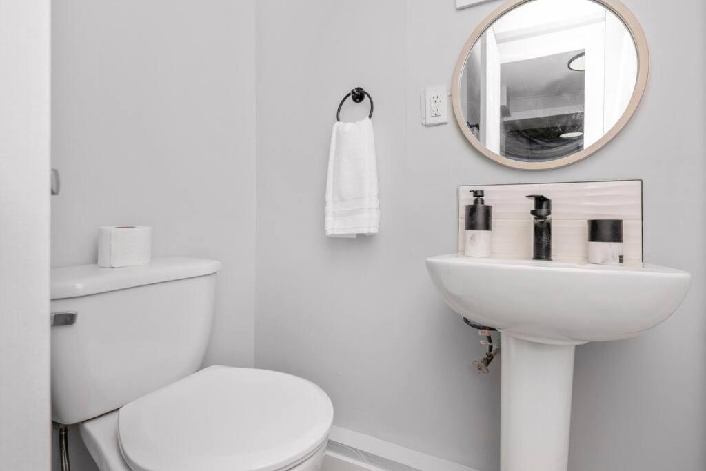 Centerstreet-Cozy 2Bedroomsuite Calgary Luaran gambar